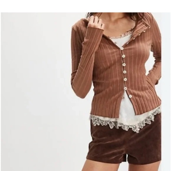 Free People Tilly Long-Sleeve Cardi Knit Ribbed Buttondown XL Tan color. NWOT - Picture 3 of 4